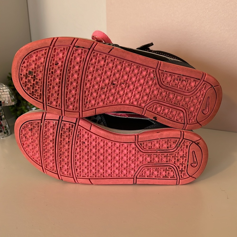 Nike Youth Morgan low tops - 6Y (W8) neon pink, green, cheetah - Picture 5 of 7